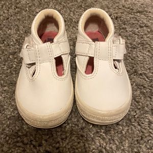 White KEDS tennis shoes